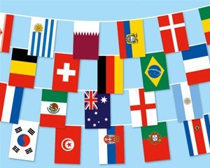 Flaggenkette WM 2022, 32 Länder, 8,9 m lang - Wimpelkette
