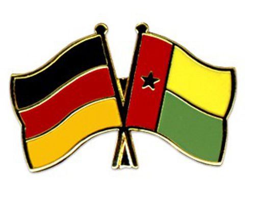 Deutschland - Guinea-Bissau Anstecknadel