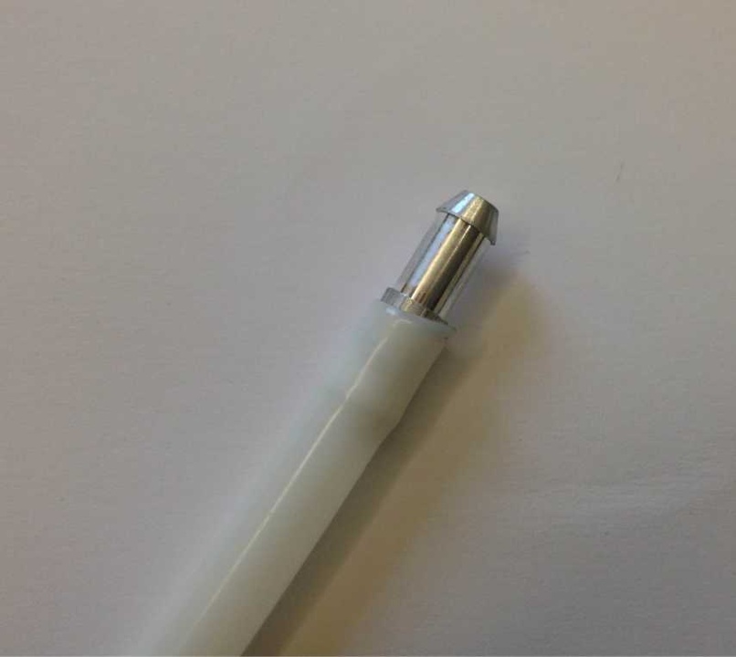 Fahnenbefestigung: Polyurethan-Ring ca. 57 cm lang