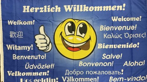 Smiley Herzlich Willkommen - preiswerte Alternative: 150 x 90 cm