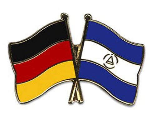 Deutschland - Nicaragua Anstecknadel